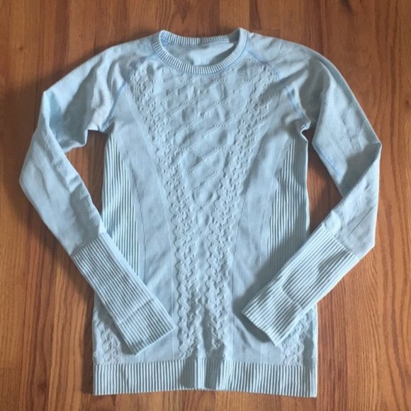 Rest Less Pullover - Picture 3 of 11